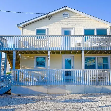 Brant Beach - Lovely, 1St Floor Duplex, Only 3 Houses From The Beach, No Smoking, And No Pets Permitted, Property Now Has Electronic Locks - Tenant,